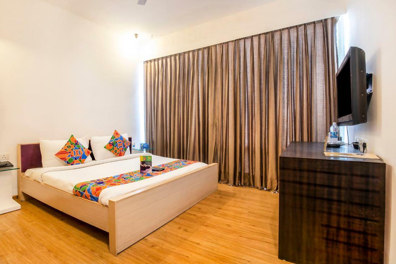 Fabhotel Raj Darbar Ґурґаон Екстер'єр фото