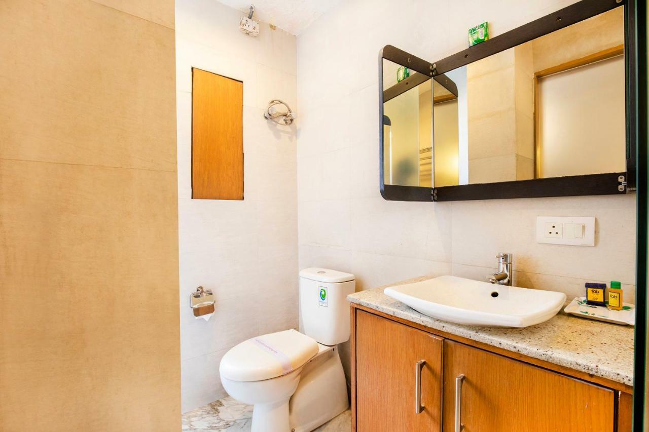 Fabhotel Raj Darbar Ґурґаон Екстер'єр фото