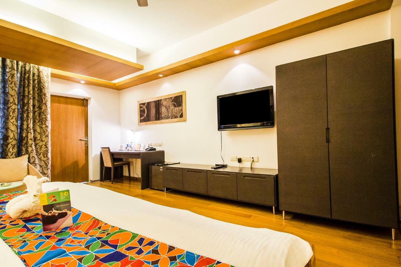 Fabhotel Raj Darbar Ґурґаон Екстер'єр фото