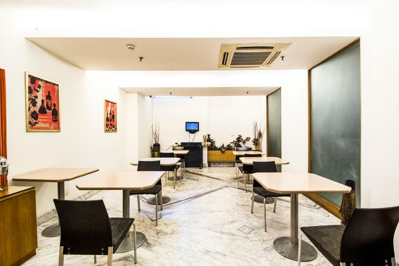 Fabhotel Raj Darbar Ґурґаон Екстер'єр фото