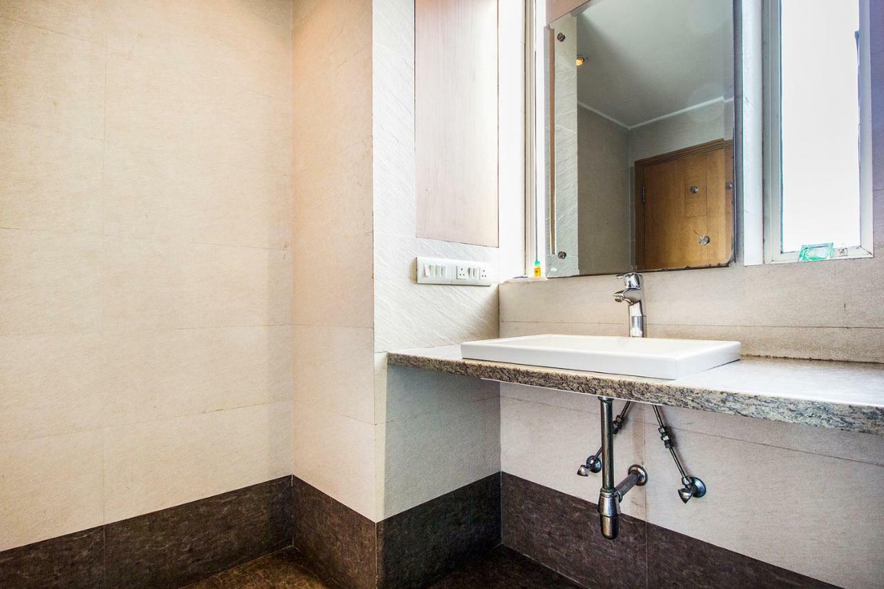 Fabhotel Raj Darbar Ґурґаон Екстер'єр фото