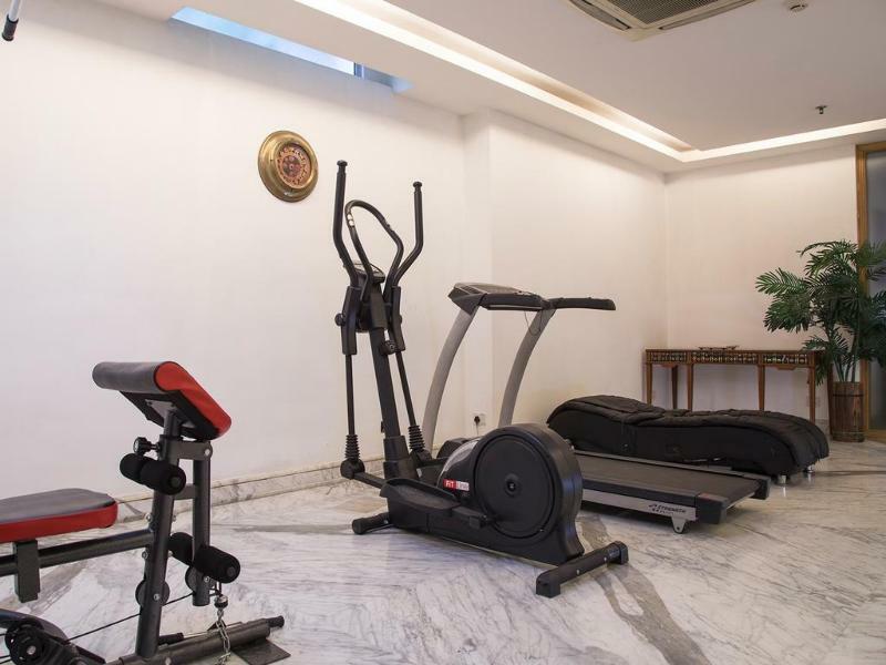 Fabhotel Raj Darbar Ґурґаон Екстер'єр фото